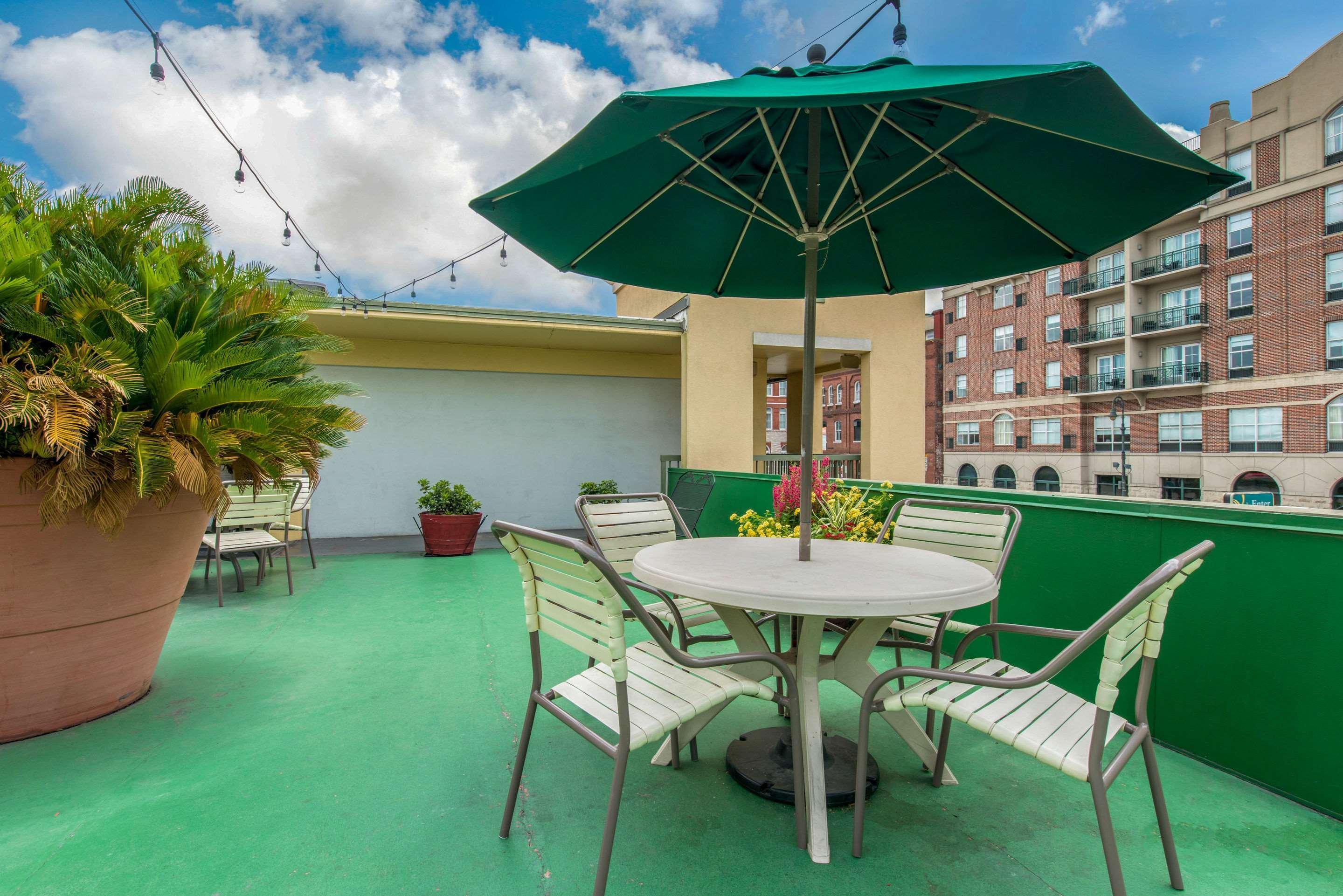 Quality Inn Savannah Historic District Εξωτερικό φωτογραφία