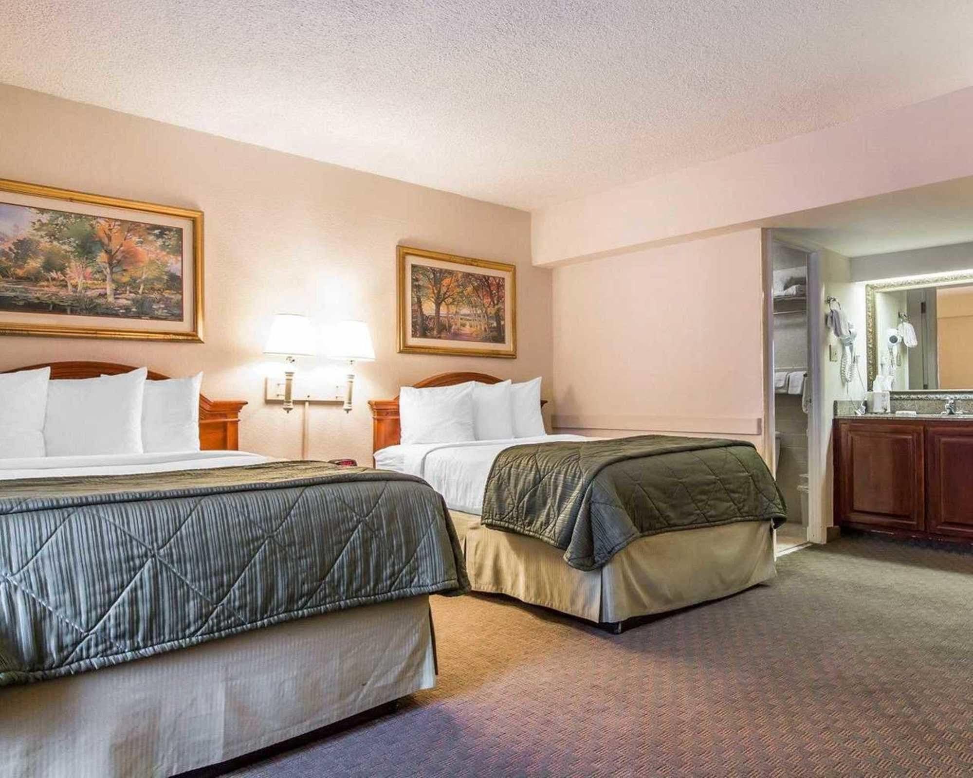 Quality Inn Savannah Historic District Εξωτερικό φωτογραφία